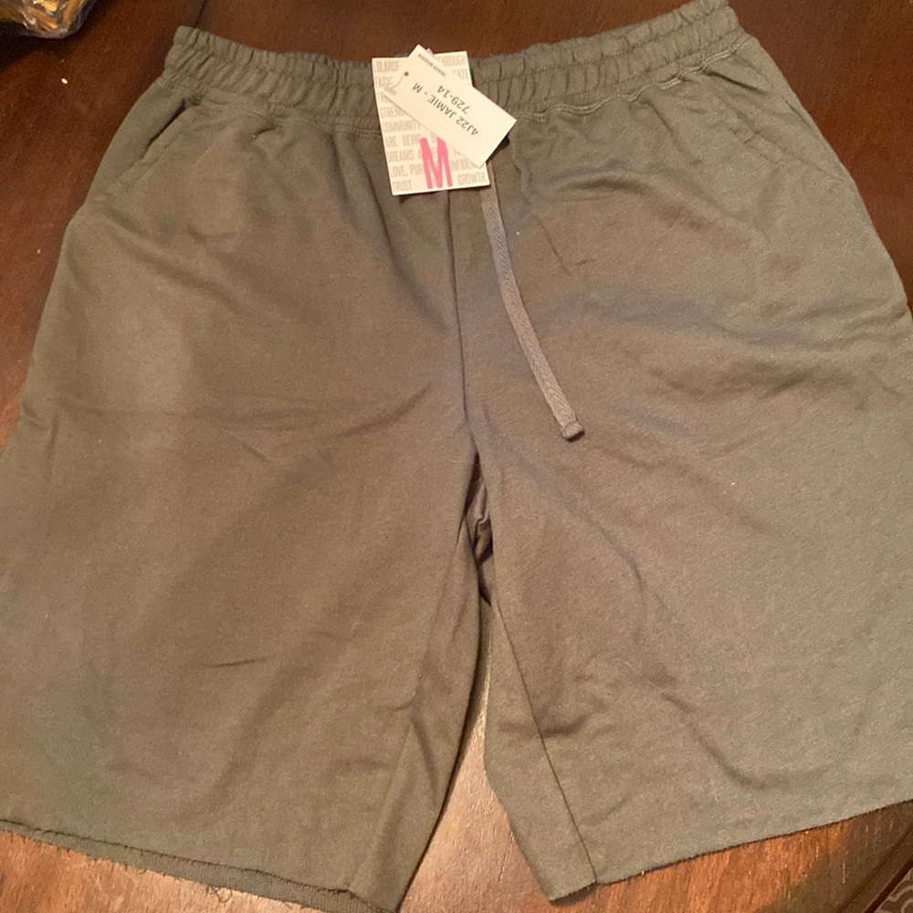 NWT LuLaRoe medium Jamie shorts